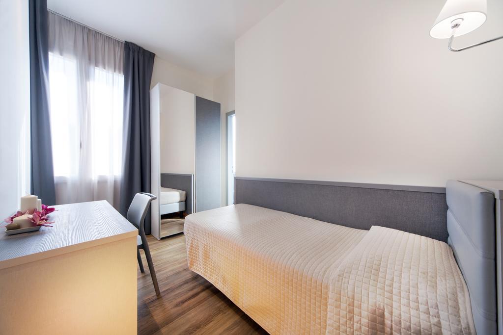 My Place Hotel Rimini Exterior photo